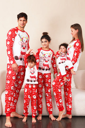 Pijama navideño familiar con estampado de ciervo rojo